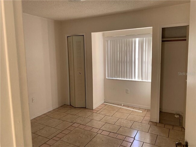 Foto del edificio - 1255 Woodman Way
