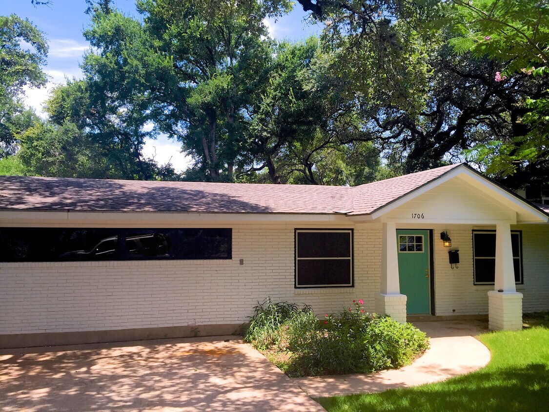 Primary Photo - 1706 Virginia Ave