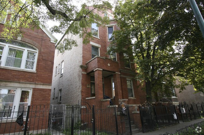 Foto del edificio - 2451 S Saint Louis Ave