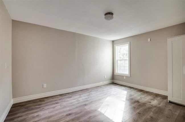 Building Photo - 7135 Avenue C