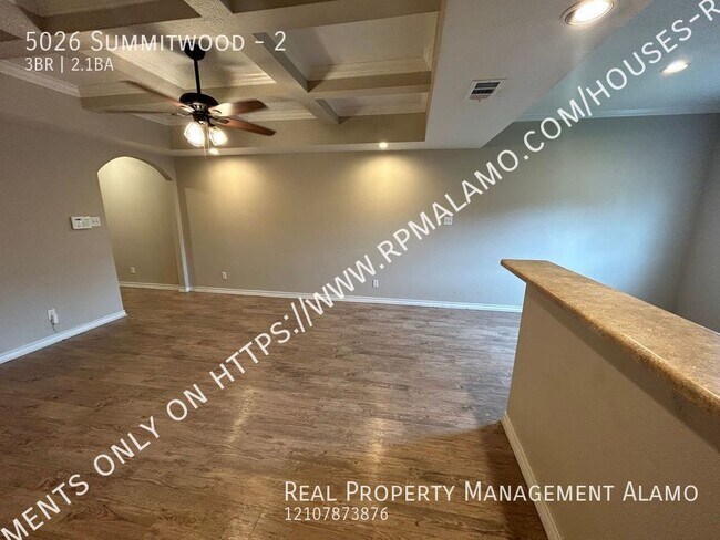 Foto del edificio - 5026 Summitwood-2