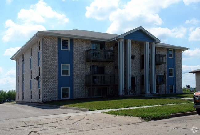 Building Photo - 1114 SE Belmont Dr