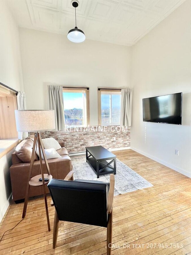 Building Photo - 113 N Lancey St