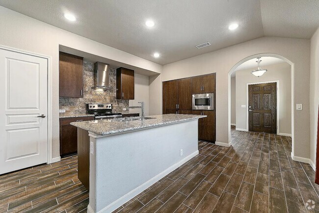Building Photo - 485 Harding Ln