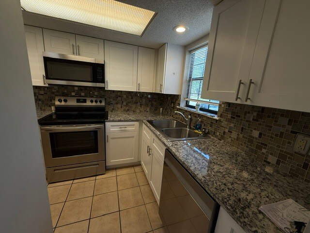 Building Photo - 6737 Blue Heron Blvd
