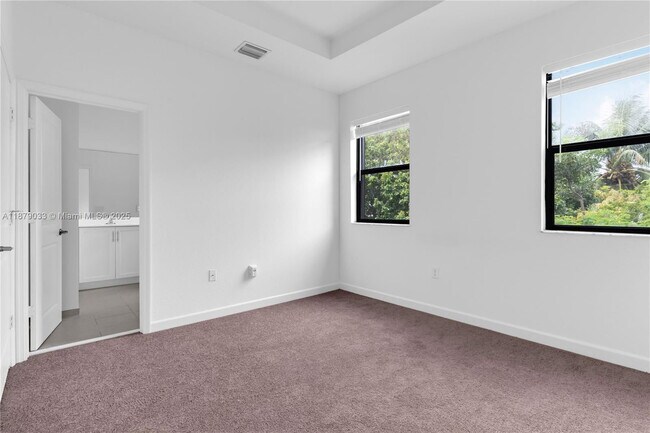 Foto del edificio - Southwest 134th Court, Homestead, FL 33033 - 3 BR 2.5 BA townhouse