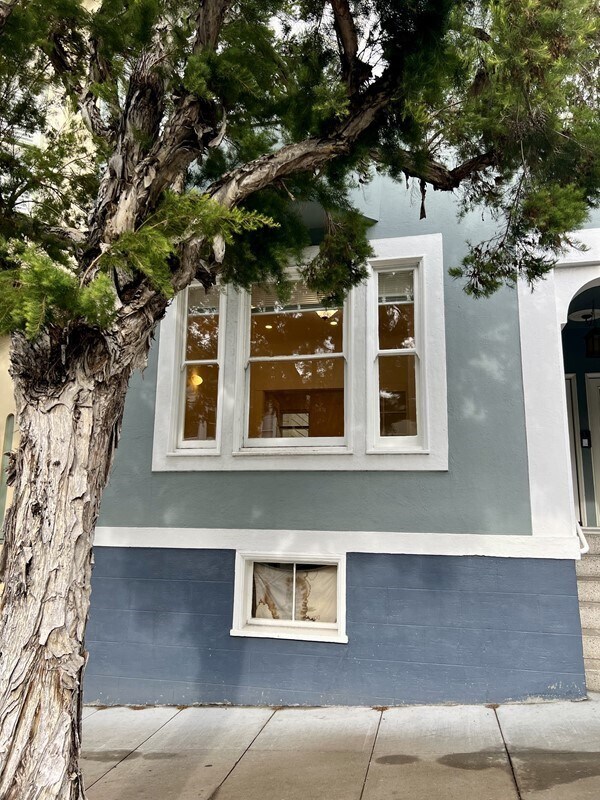 Foto del edificio - Russian Hill Charmer for Lease