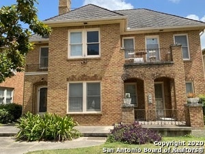 Foto del edificio - 247 E Lullwood Ave