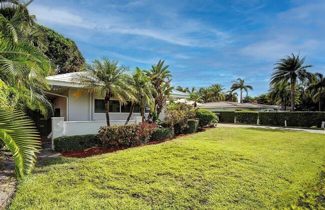 Foto del edificio - 2325 Barcelona Dr