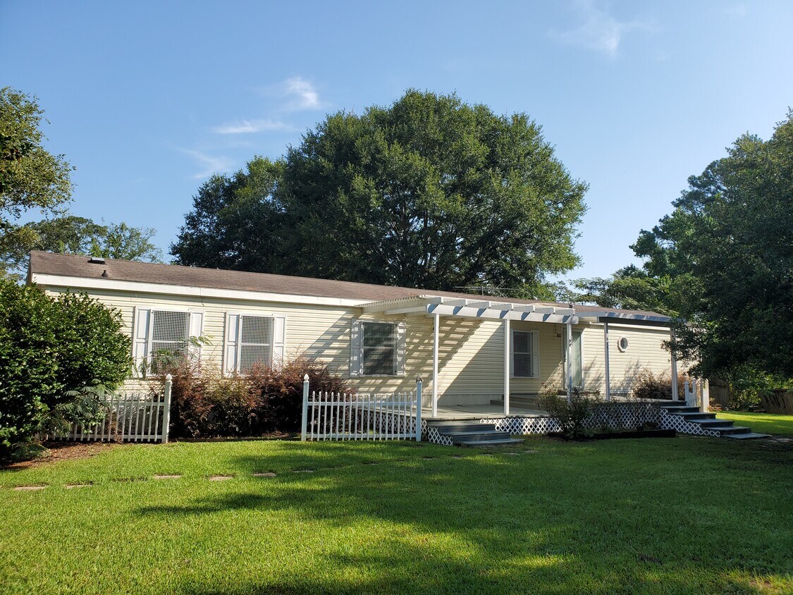 406 Belview Rd, Leesville, LA 71446 House Rental in Leesville, LA