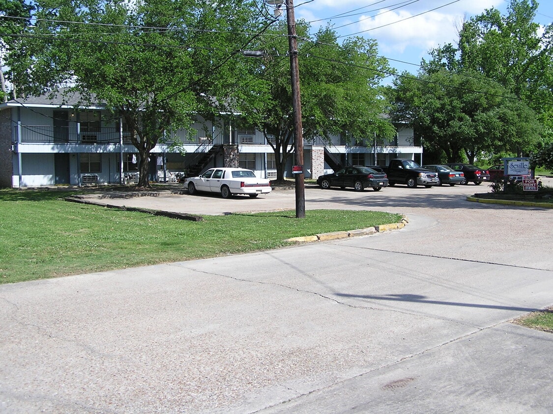 903 Seville Ave, Baker, LA 70714 Apartments in Baker, LA