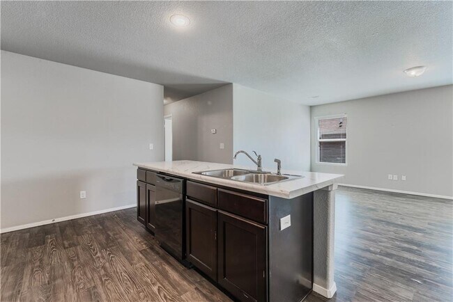 Foto del edificio - 240-242 W Marietta Way