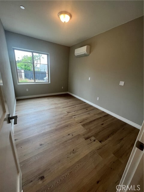 Building Photo - 506 E Olive Ave