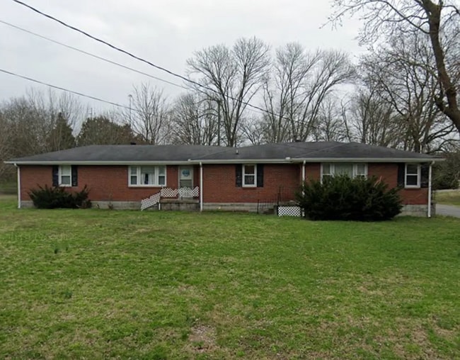 Building Photo - 105 Rhine Dr