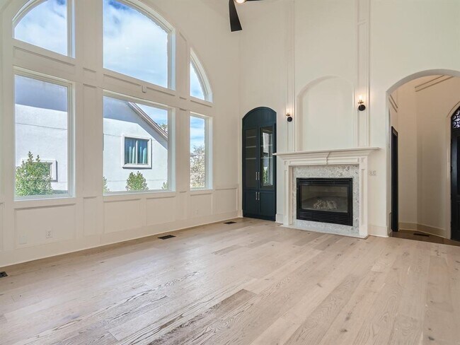 Foto del edificio - 2625 McCullough St