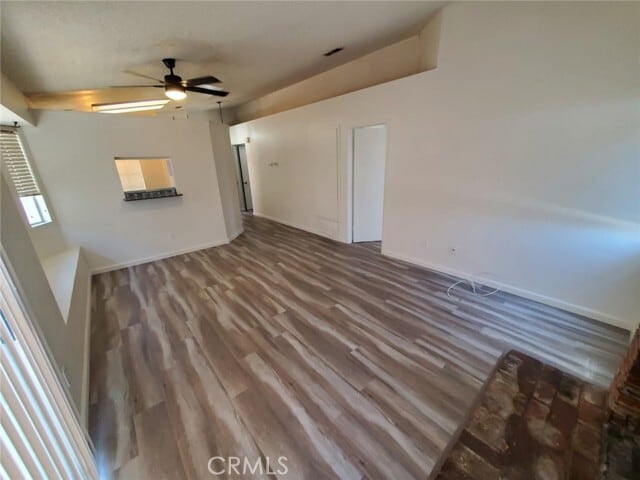 Foto del edificio - 23805 Mark Twain