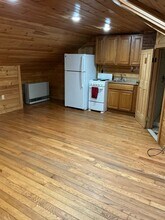 Building Photo - 165 Wiscasset Rd