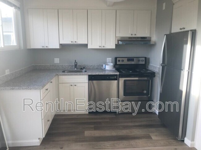 Foto del edificio - 27500 Tampa Ave