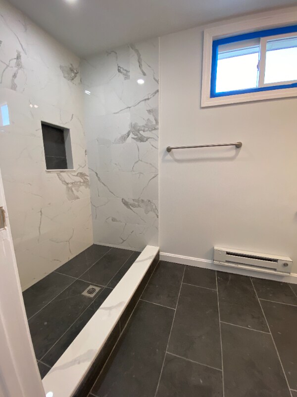 Foto principal - 46-48-48 Moulton Rd