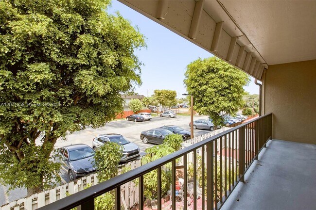 Foto del edificio - 810 SW 129th Pl