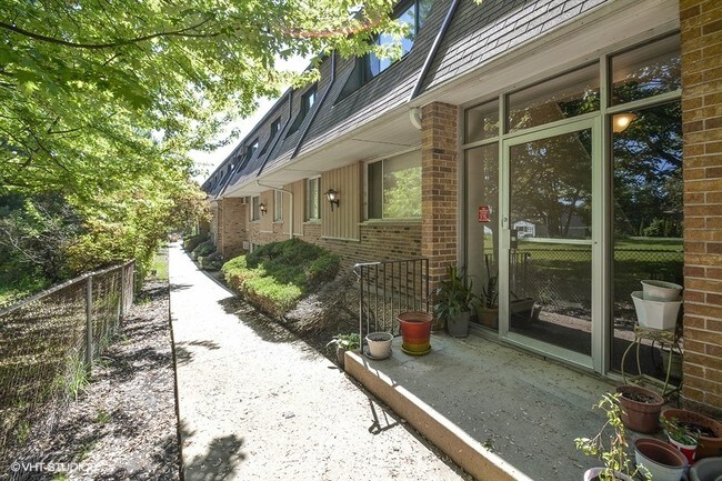 Foto del edificio - 314 N Warwick Ave