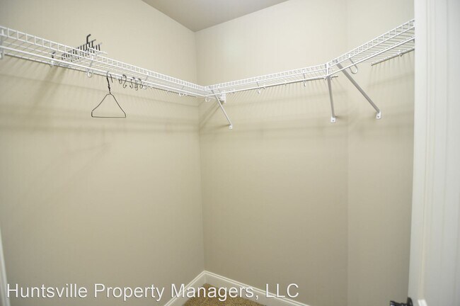 Building Photo - 3 br, 2 bath House - 203 Valleyside Drive