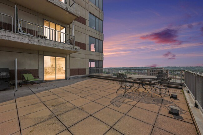 Foto del edificio - 148 Campau Cir NW