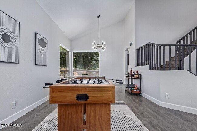 Foto del edificio - 6449 E Paradise Ln