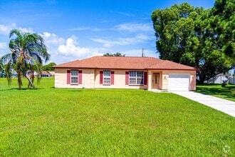 Building Photo - 2175 SE Heathwood Cir