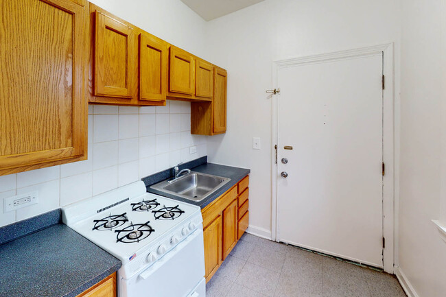 Kitchen - 5528 S. Cornell Avenue