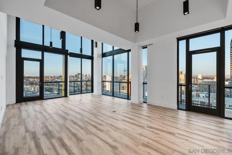 Foto principal - 1440 Columbia St