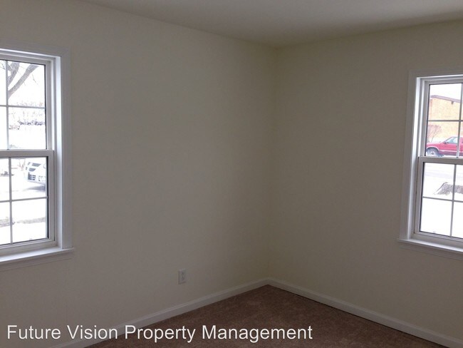 Building Photo - 3 br, 1 bath House - 1710 Burry Circle Dr