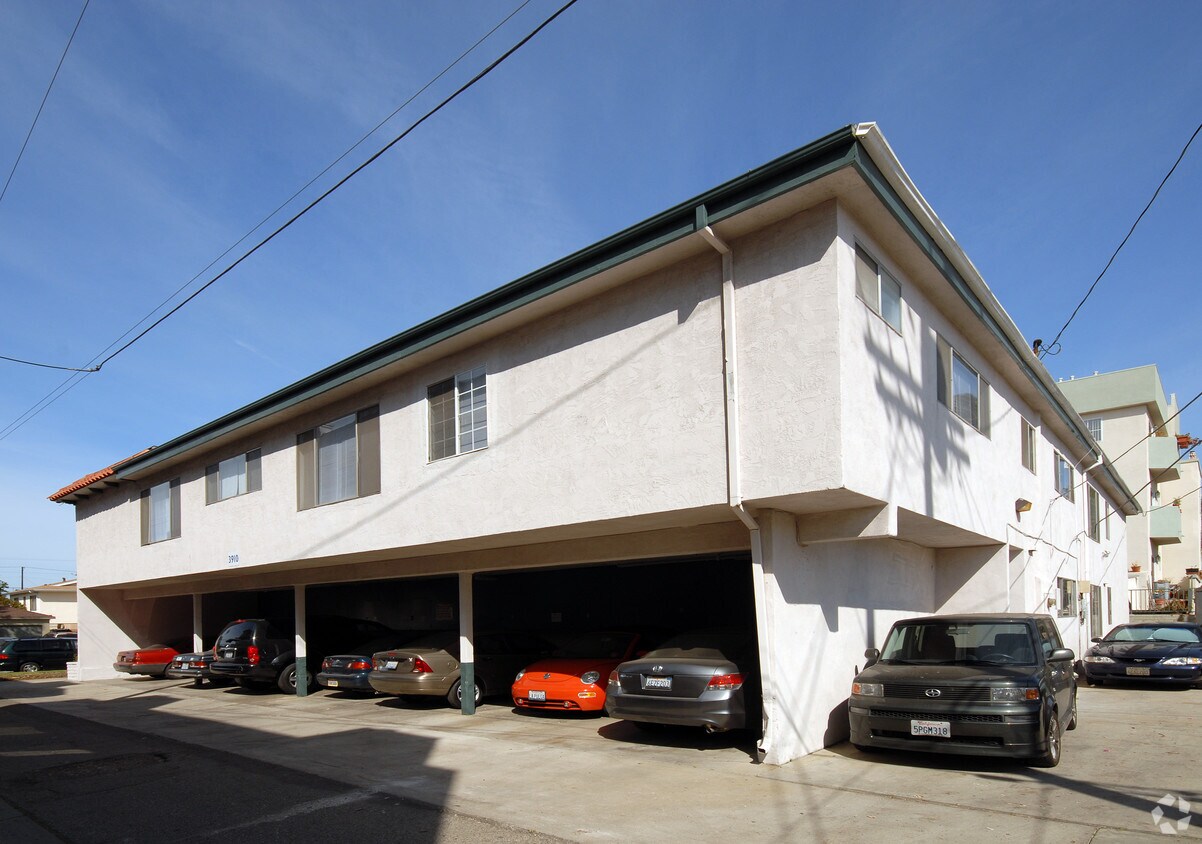 Building Photo - 3910 Beethoven St