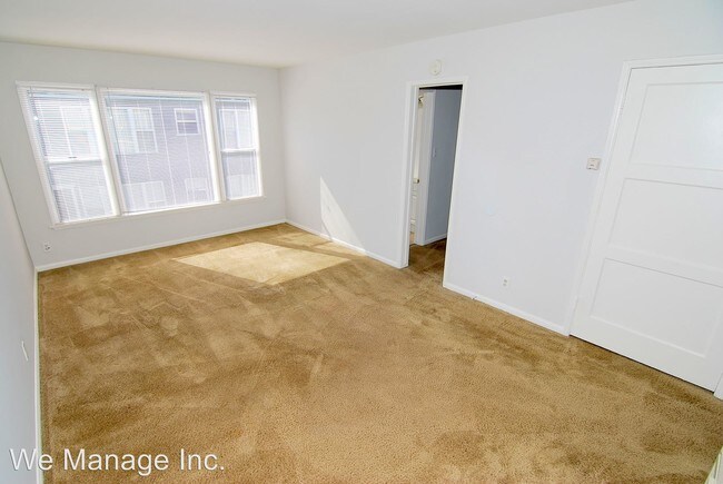 Building Photo - 4503-4503 N Banner Dr