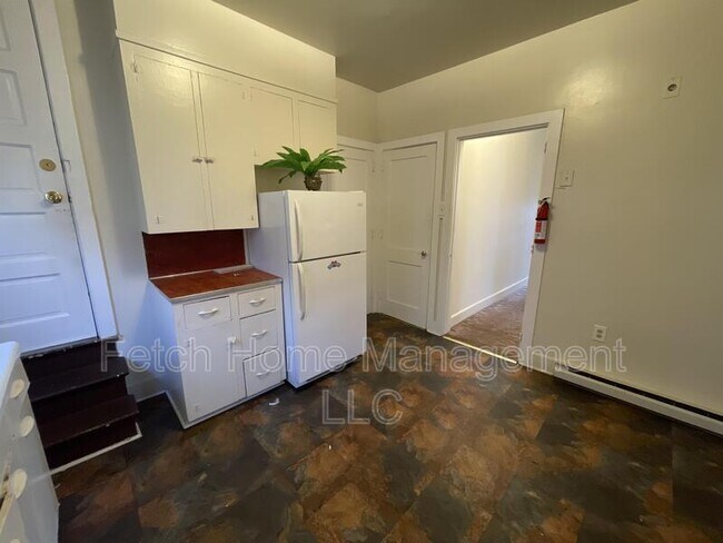 Building Photo - 137 S 2nd St