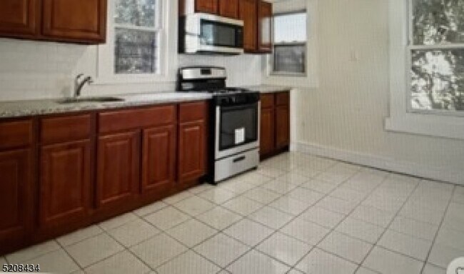 Foto del edificio - 44 N 16th St