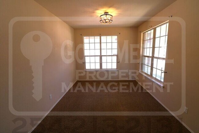 Foto del edificio - 5308 English Oak Dr
