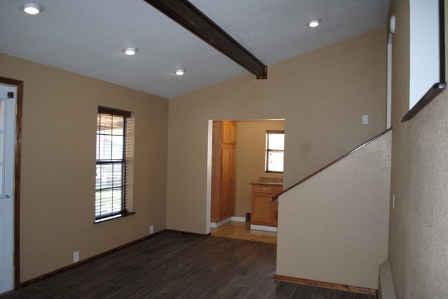 Building Photo - 13019 W Adams Ave