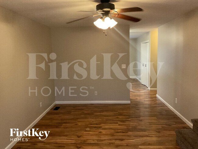 Foto del edificio - 181 Whitehall Dr