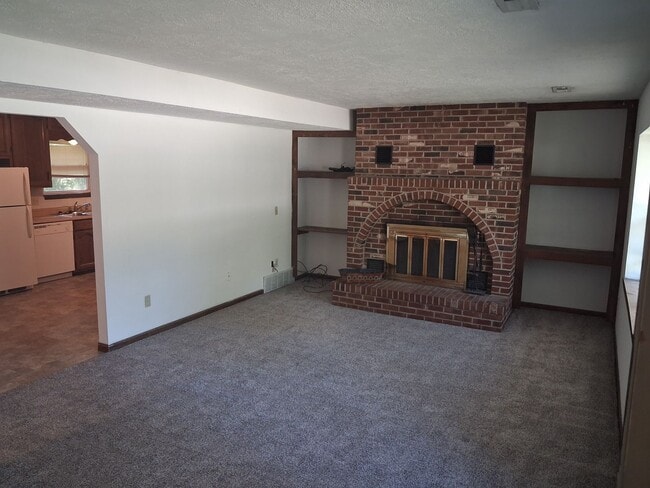 Building Photo - 5437 Collier Ln