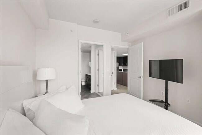 Foto del edificio - 1330 S Fair St