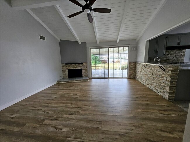 Building Photo - 1221 Cobblestone Rd