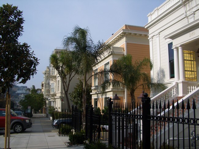 Building Photo - 2174 Green St