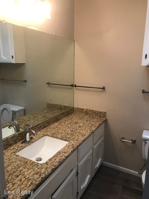 Foto del edificio - 1503 E Cardinal Ave