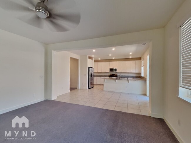 Building Photo - 6130 Red Sun Dr