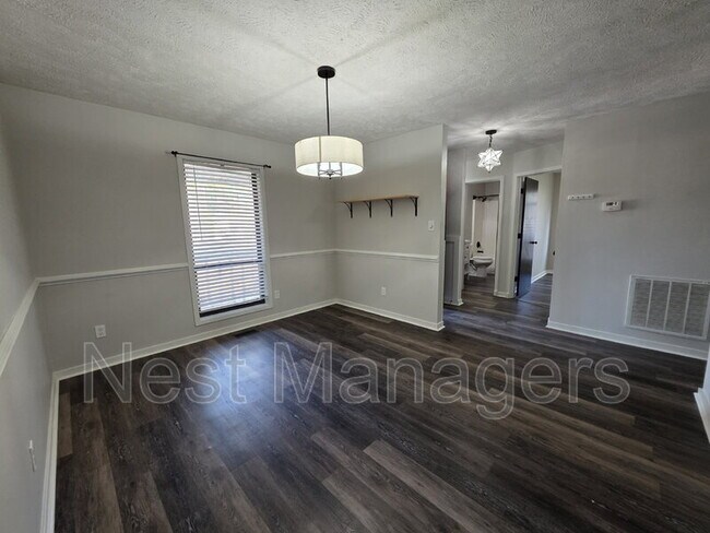 Building Photo - 4491 Briton Ct