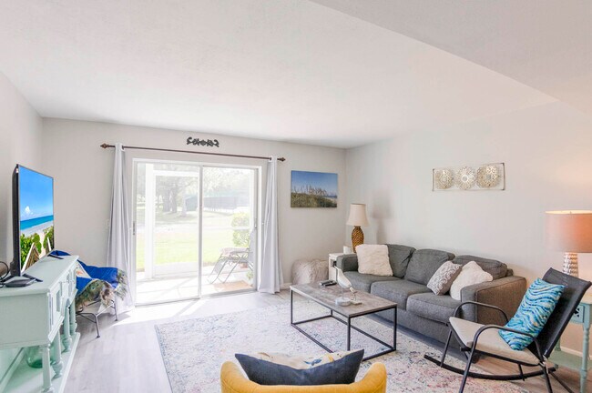 Foto del edificio - 18081 SE Country Club Dr