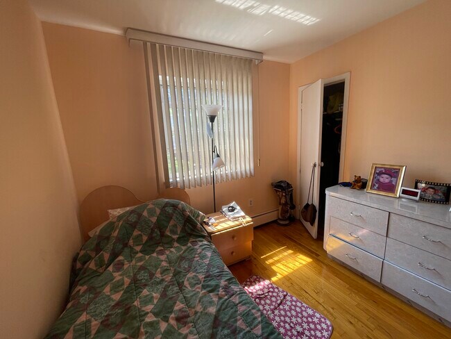 Foto del edificio - 2817 Bragg St