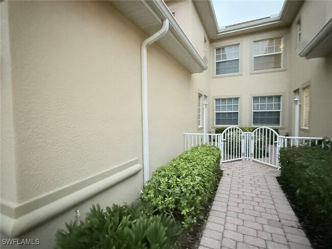 Foto del edificio - 5600 Chelsey Ln
