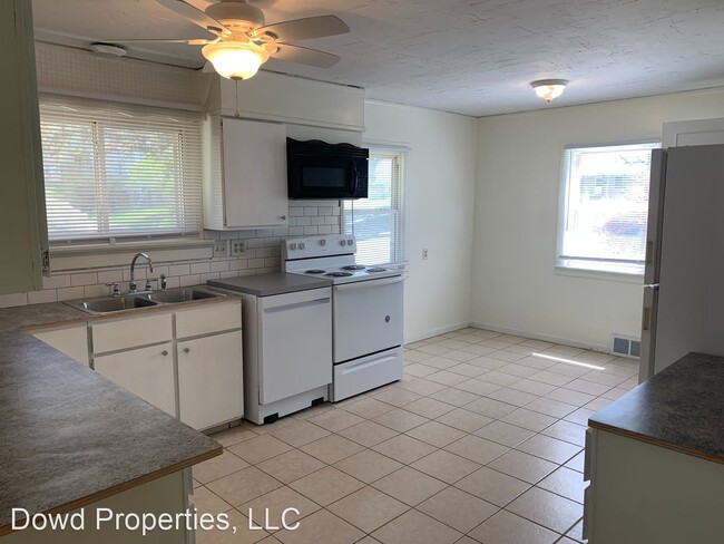 Foto del edificio - 2 br, 1 bath House - 404 North Mason Street